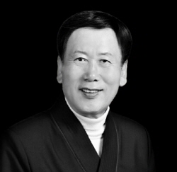 대한민국헌정회 부산지회 한효섭 회장. 대한민국헌정회 부산지회 한효섭 회장.