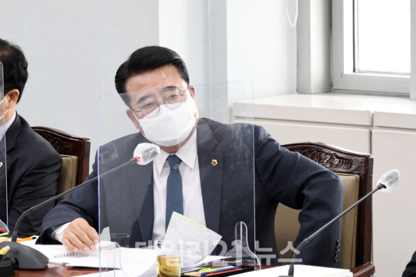 부산광역시의회 이종환 의원(국민의힘 원내대표). 부산광역시의회 이종환 의원(국민의힘 원내대표, 사진)