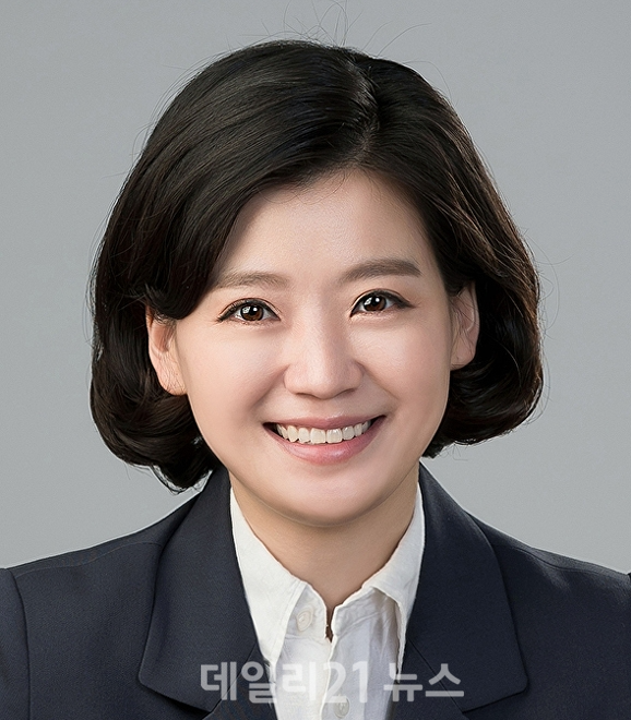 부산시의회 김효정 의원(북구 제2선거구). 부산시의회 김효정 의원(북구 제2선거구).