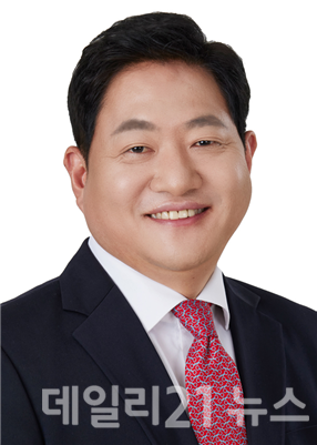성창용 부산시의원(국민의힘, 사하구3)./부산시의회 제공 성창용 부산시의원(국민의힘, 사하구3)./부산시의회 제공