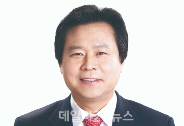 강기윤 의원(경남 창원성산구)이 총선 출마를 공식 선언했다.