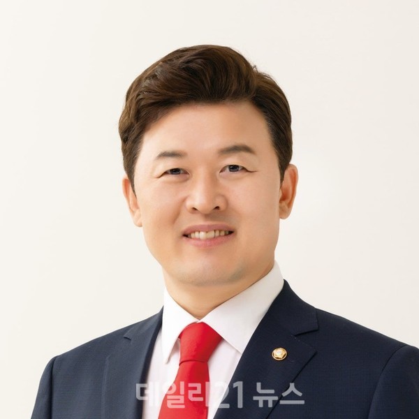 윤영석 국회의원(국민의힘 양산시 갑구, 국토교통위원회)./윤영석 의원실 제공 윤영석 국회의원(국민의힘 양산시 갑구 , 국토교통위원회)./윤영석 의원실 제공